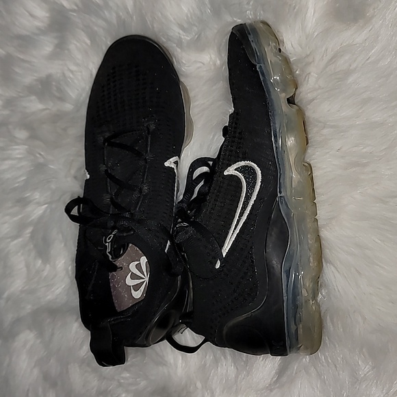 Nike VaporMax Flyknit - Picture 3 of 10